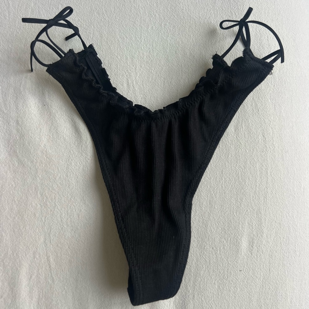 PINK Victoria's Secret Black Ribbed Panty